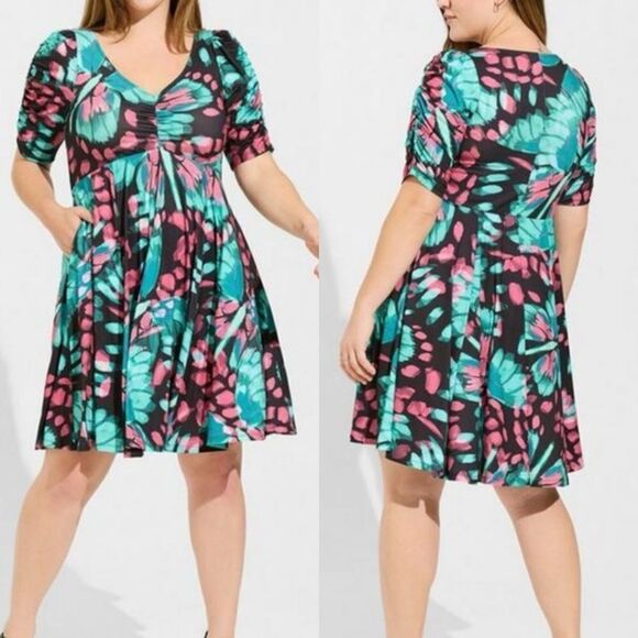 NWT TORRID Butterfly Mini Studio Knit Cinch Front Skater Dress - Picture 1 of 9